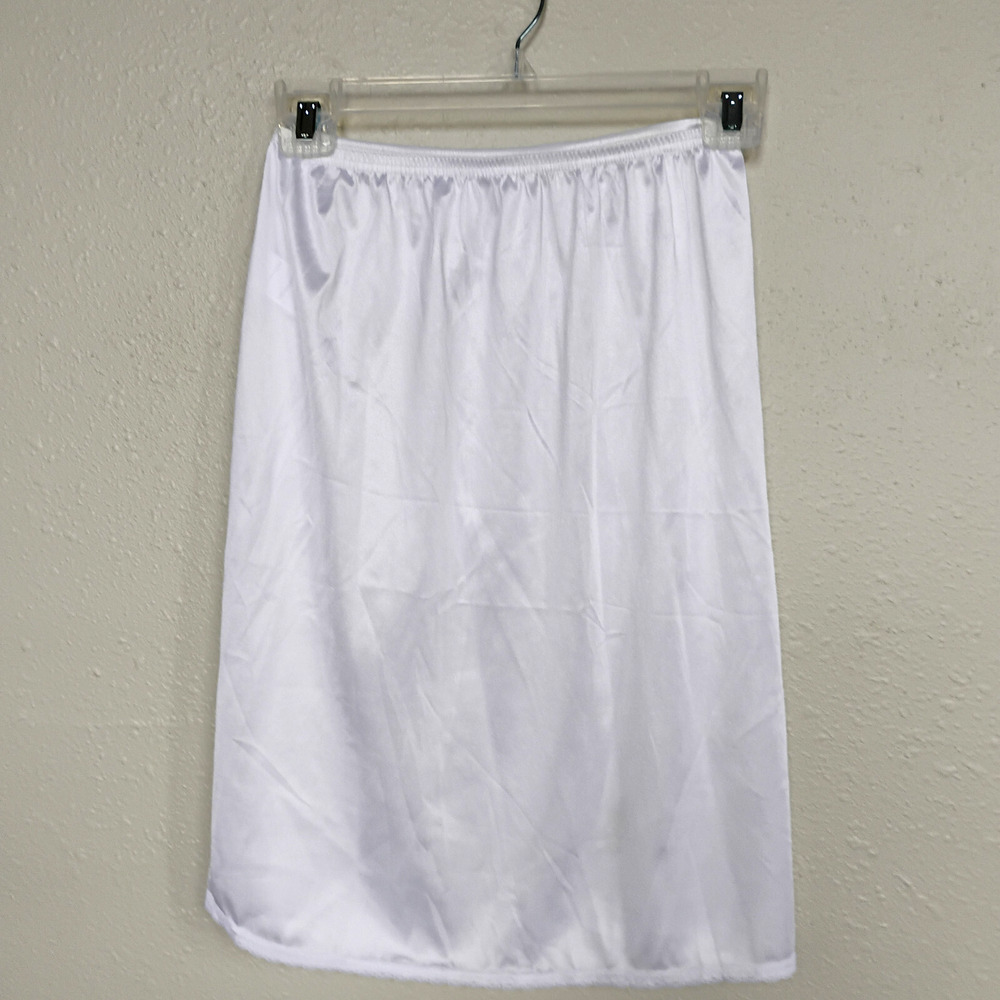 Vassarette Half Slip White 24" x 20"  ~ Size S